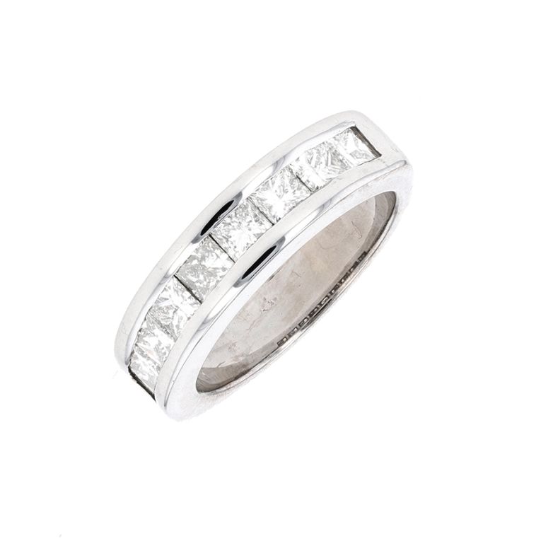 Acheter Alliance diamants 1.17 carat or blanc 6.04g Comme neuf - 1600,00 € Alliance diamants 1.17 carat or blanc 6.04g Comme neuf - reconditionné disponible sur Gemme Les Bijoux